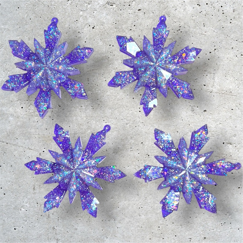Handmade Handcrafted Set of 4 Christmas Glitter 3D Snowflake Resin Ornaments 4in